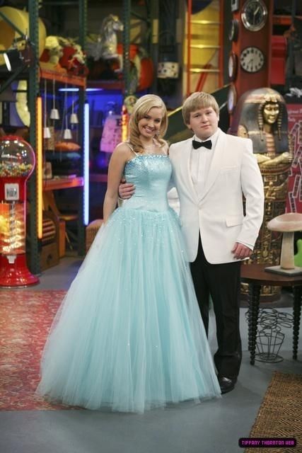 tiffany-tiffany-thornton-6491862-427-640.jpg tiffany-tiffany-thornton-6491862-427-640.jpg